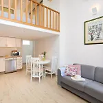 Stone Whisper 2 Apartman *